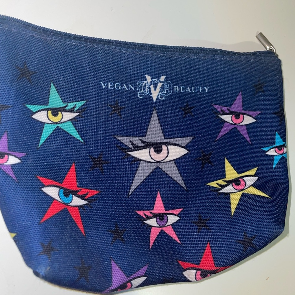 Makeup bag - Picture 2 of 3